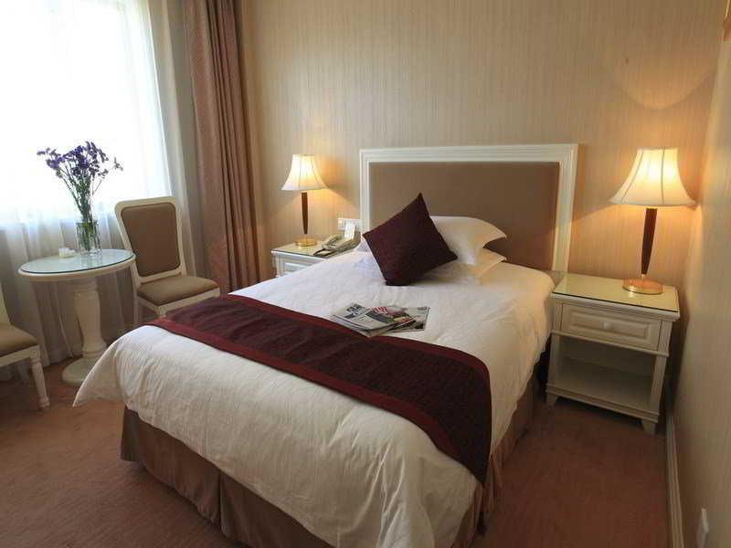 Shanghai Eiffelton Hotel Bagian luar foto