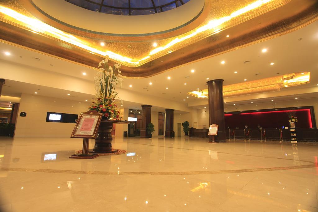Shanghai Eiffelton Hotel Bagian luar foto