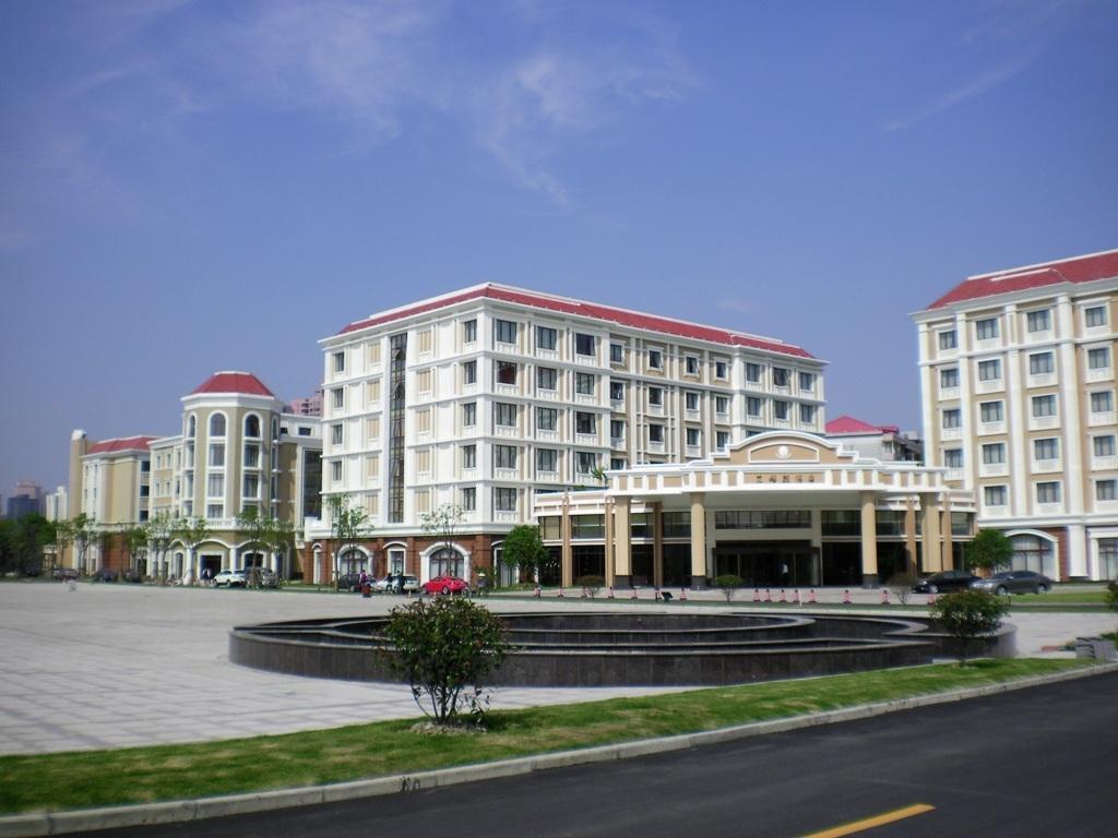 Shanghai Eiffelton Hotel Bagian luar foto