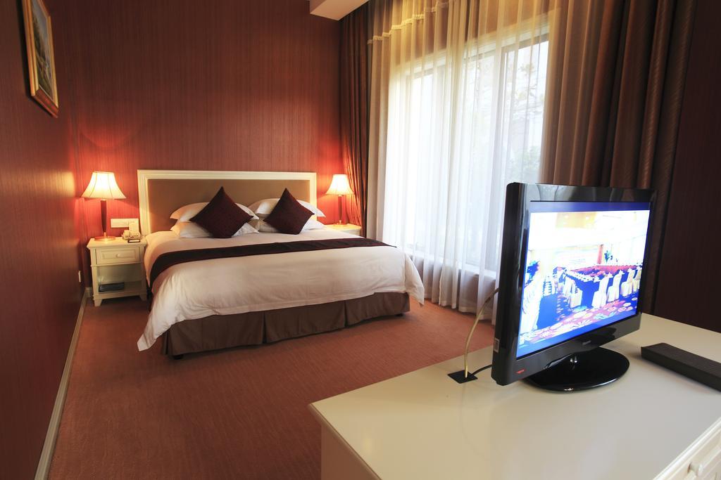 Shanghai Eiffelton Hotel Bagian luar foto